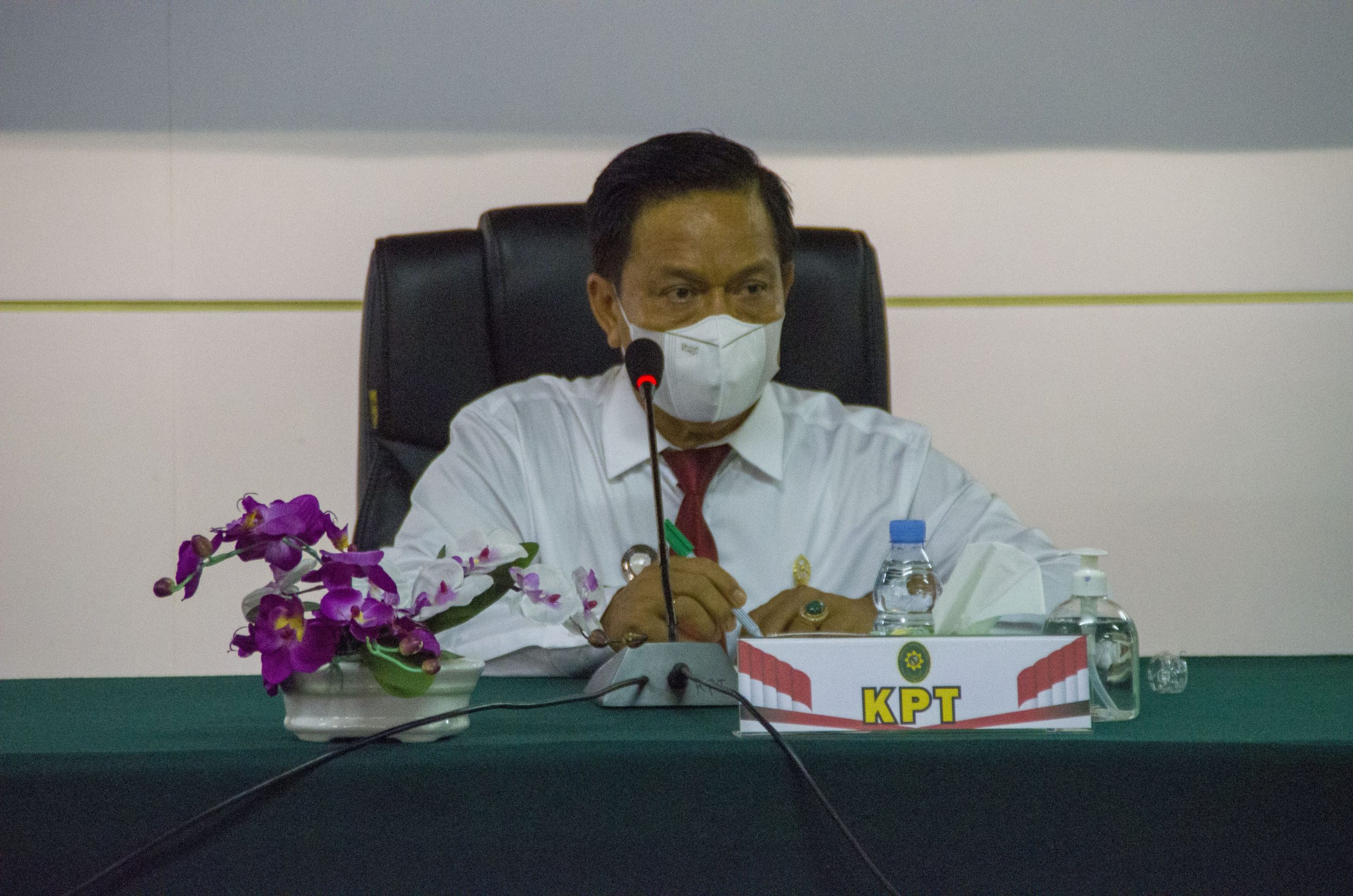 PENANDATANGANAN PAKTA INTEGRITAS DAN PERJANJIAN KINERJA TAHUN 2022 DI PENGADILAN TINGGI PALANGKARAYA