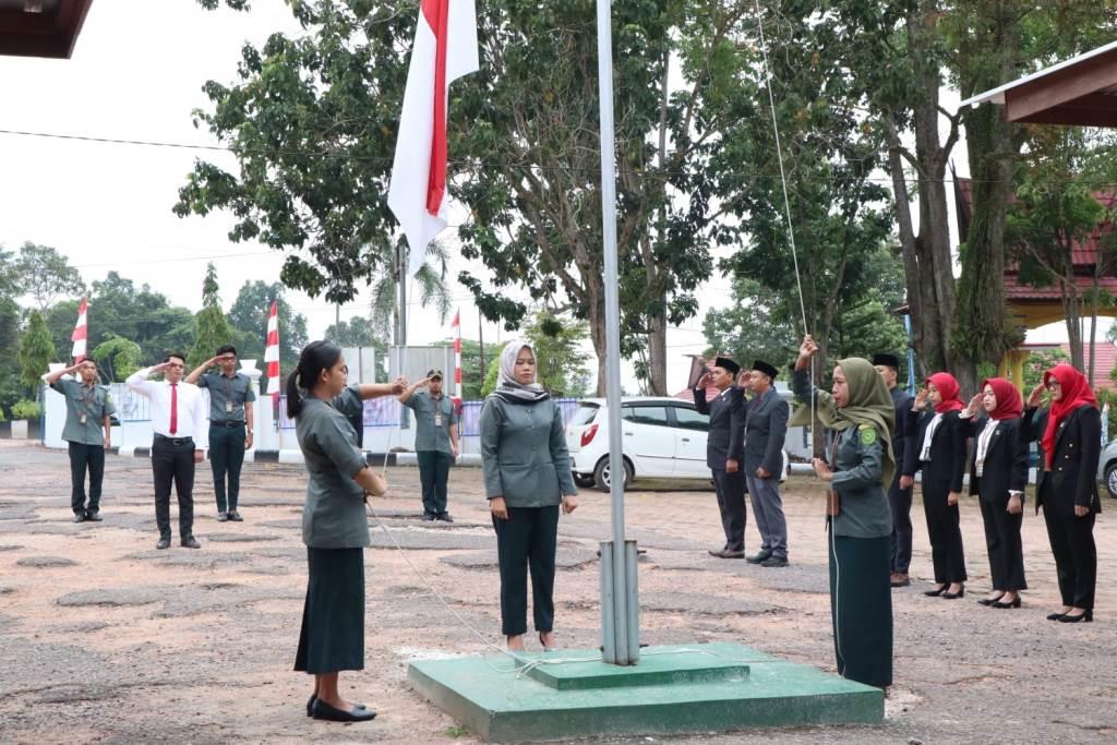 Upacara Peringatan Hut Kemerdekaan RI Ke-77 Di Pengadilan Negeri Nanga Bulik