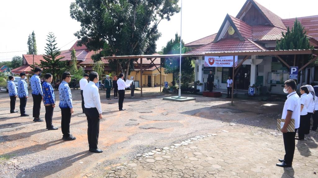 Upacara Peringatan Hari Pahlawan