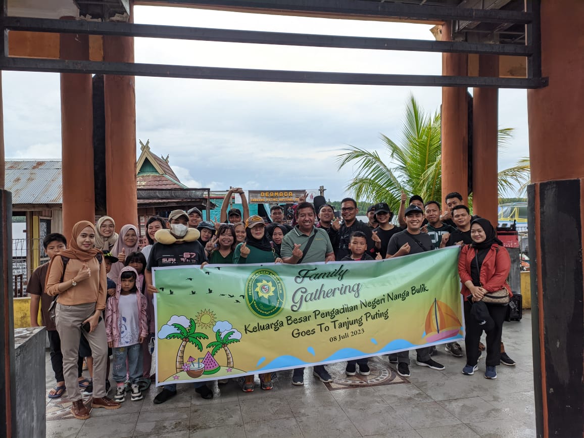 Family Gathering Goes to Tanjung Puting
