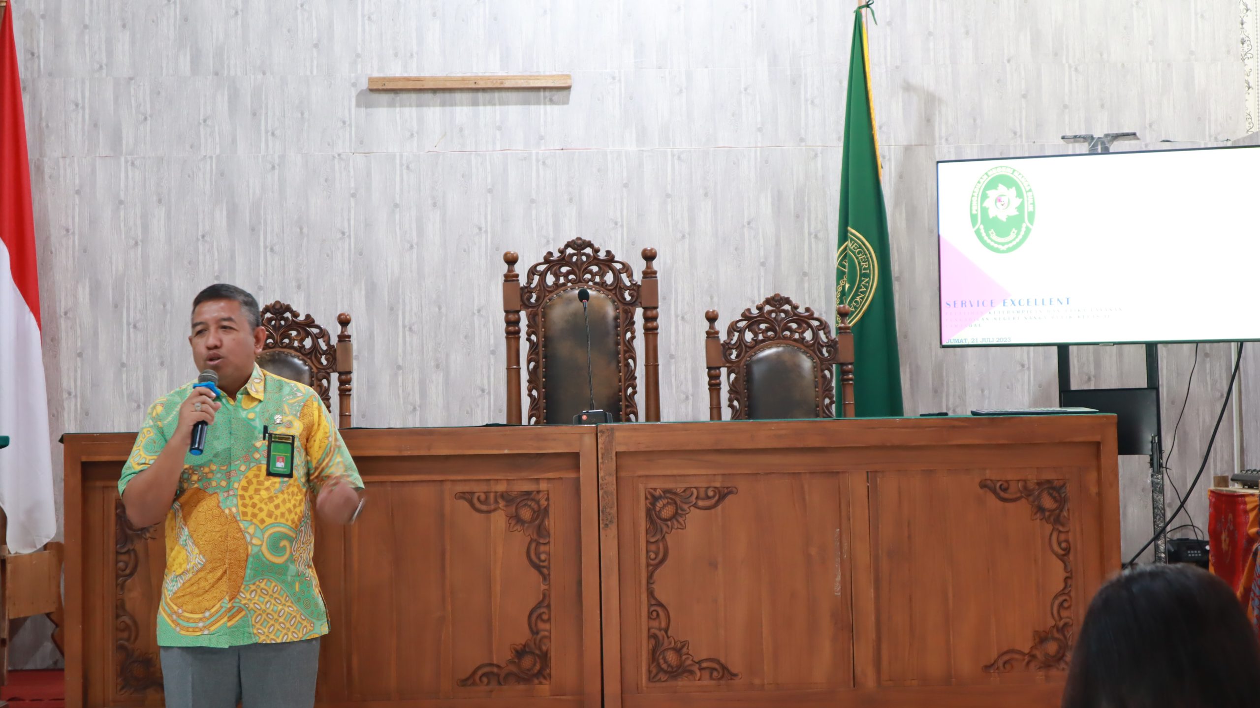 Training Service Excellent oleh Bank BRI Unit Nanga Bulik pada Pengadilan Negeri Nanga Bulik